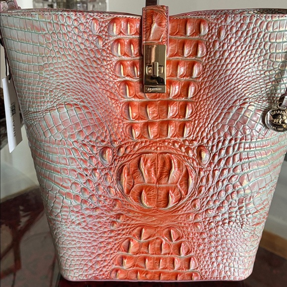 Brahmin Shira Bucket Bag Flirty Melbourne Croc-Embossed Leather NWT - Picture 4 of 10